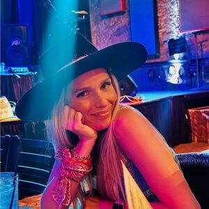 Meet your Posher, Katie